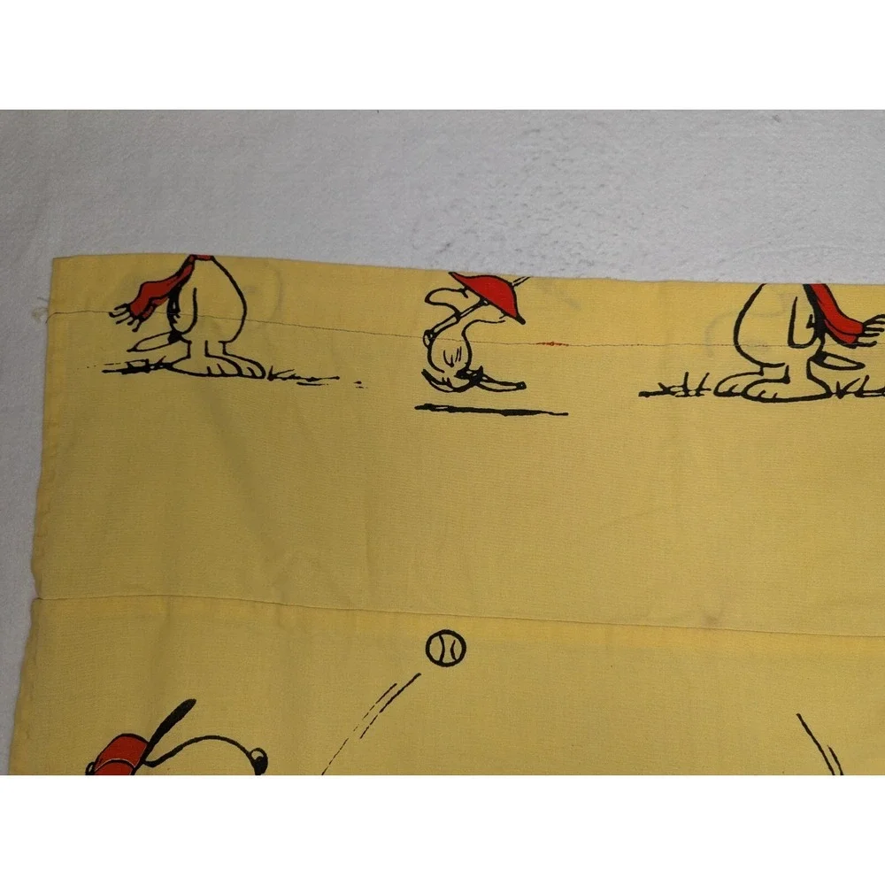 Peanuts Snoopy‎ Yellow Baseball Curtain Panel About 38x38 Inch